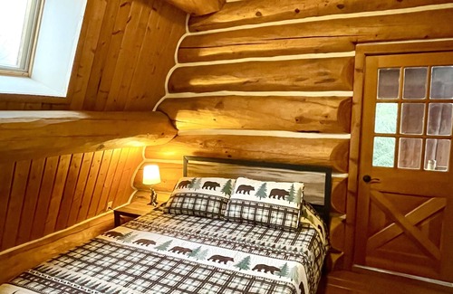 Dalton Cabin | Luxary Log Cabin, Amish Country OH