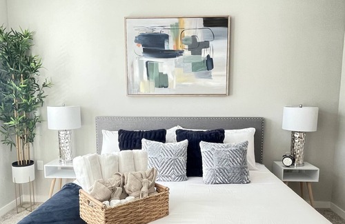 Grand Prairie Apartment | Luxe 1BR with Pool - Near Arlington, Dallas Fort Worth, AT&T