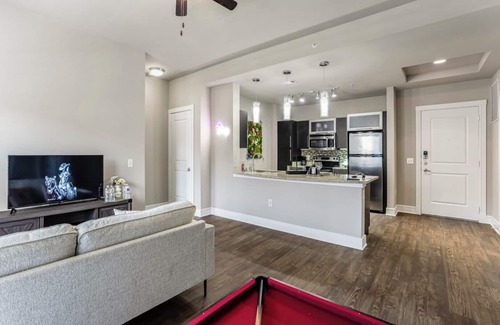 Addison Apartment | Luxe 2-bedroom apartment in DFW with WiFi, AC, fitness room, & Heated Pool