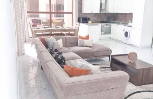 North Ridge Apartment | Luxe 2BRApt Ringway/Gym/Pool/Restaurant/near Airpt
