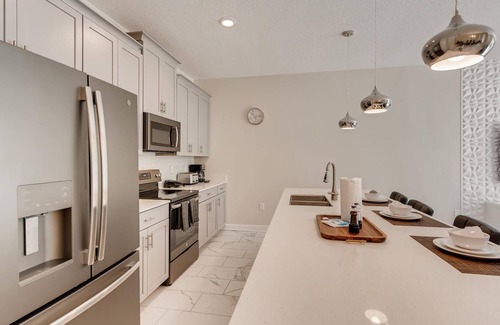 Davenport House | Luxe 4BR Villa, Private Pool, 11 Guests - Champions Gate - 408
