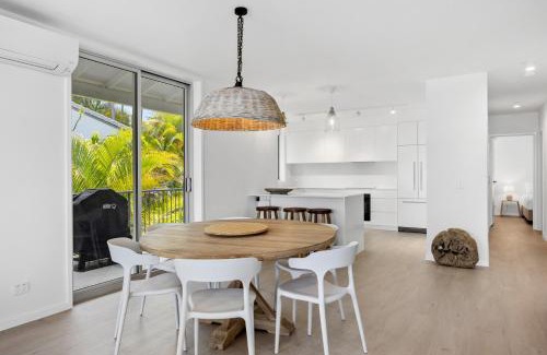 Sunshine Beach Apartment | Luxe Beachside Apartment - Heated Pool - SeaViews