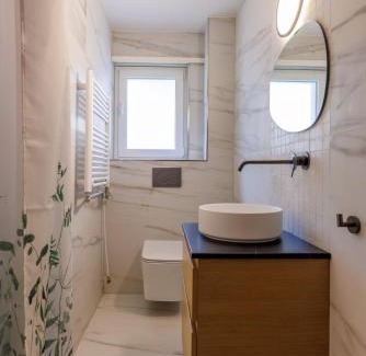 Davos Apartment | Luxe Davos Studio Central Walk to Lifts