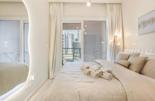 Trade Centre 1 Apartment | Luxe Den-1BR Cozy Treat By Canal side