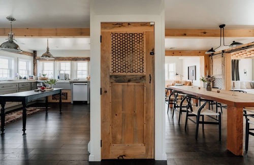 Town of Delaware House | Luxe Gabel Farmhouse | Fire Pit & Country Views