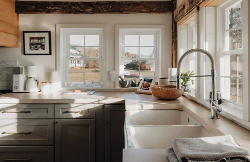 Town of Delaware House | Luxe Gabel Farmhouse | Fire Pit & Country Views