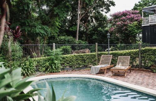 Montville House | Luxe Hinterland Stay, Eastnor at Montville Estate