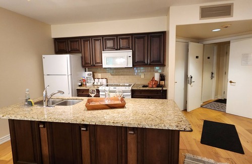 Oro-Medonte Resort | Luxe Mode One Bedroom Unit with Jacuzzi