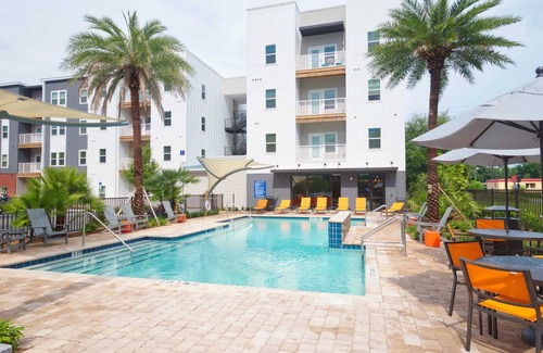 Gainesville Apartment | Luxe One Bedroom Apartment with Balcony