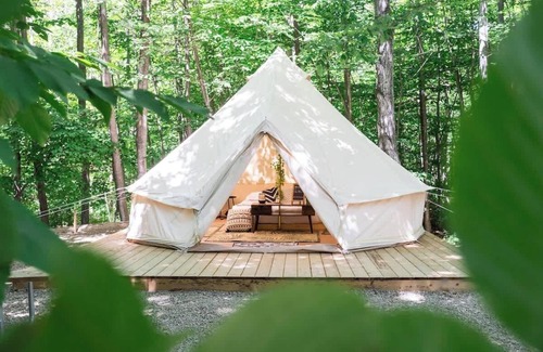 Miller Lake House | Luxe “Palm” Glamping Tent | Close to Grotto
