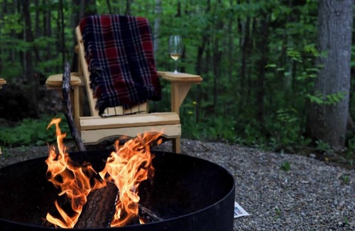 Miller Lake House | Luxe “Palm” Glamping Tent | Close to Grotto