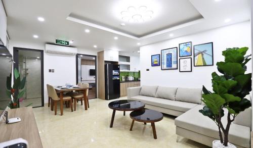 Tay Ho Apartment | Luxe Paradise Residence Xuan La