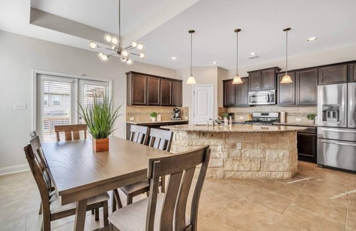 San Antonio House | Luxe Private Getaway*️SeaWorld*️Near the Heart*️of San Antonio