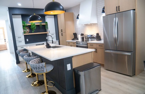 Dallas House | Luxe stay near downtown Dallas with fast Wi-Fi