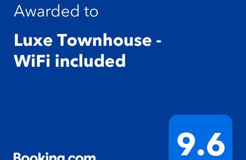 Inverloch House | Luxe Townhouse - WiFi included
