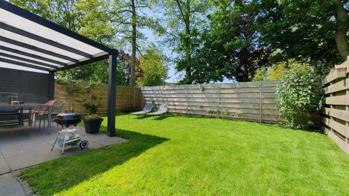 Dirkshorn House | Luxe vakantiebungalow met omheinde tuin voor hond en kinderen