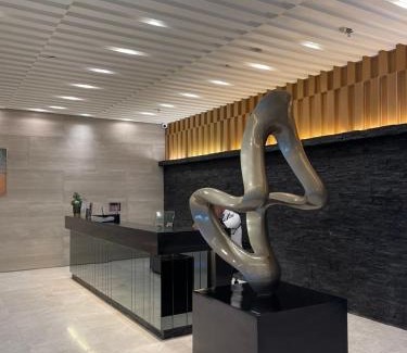 Barangay 76 House | LuxeRN Suite at S Residences