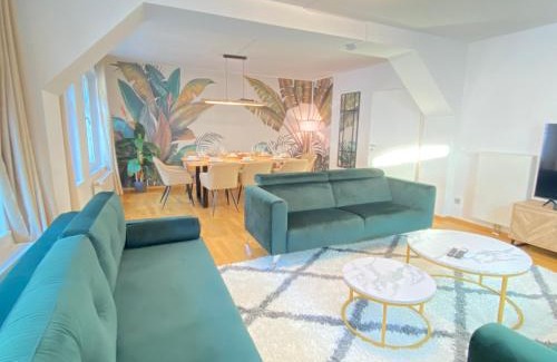 Altstadt Sudwest Apartment | LUXOMES - Tropical & Streetart Style - Old Town Apartments - Central Ingolstadt