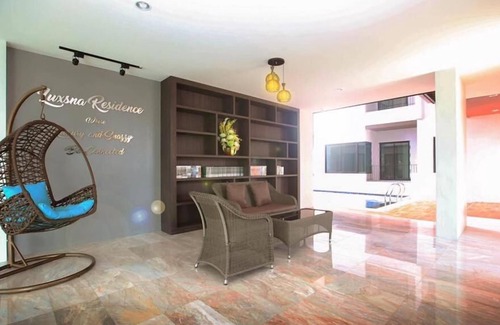 Hat Yai Hotel | Luxsna Residence