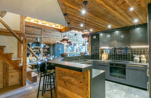 Val-d'Isere Apartment | Luxueux Duplex 6P avec Jacuzzi, Hammam, Cheminée, Garage, Proche Pistes et Commerces - FR-1-694-357