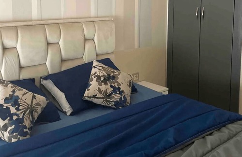 Bni Makada Apartment | Luxueux/moderne appartement au centre ville | 3 min de la plage