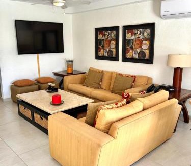 Boulevard Barra Vieja Villa | Luxurios house, pool and beach YOUR OASIS
