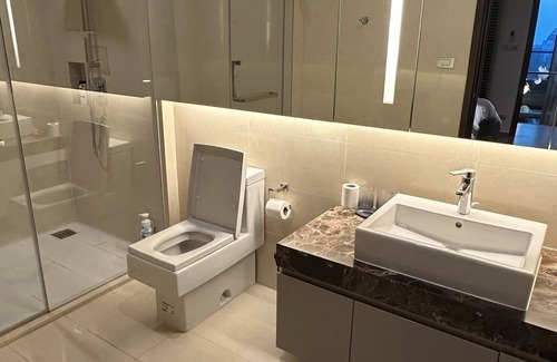 Khlong Toei Nuea Condo | Luxurious 4 Bedroom Penthouse Loft At Nana With Personal Concierge
