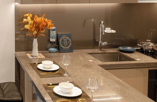 Da Kao Apartment | Luxurious 1+ Bedroom at the MarQ District 1
