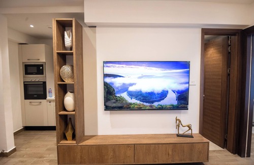 North Ridge Apartment | Luxurious 1 bedroom apartment 310 with unlimited WiFi and AC
