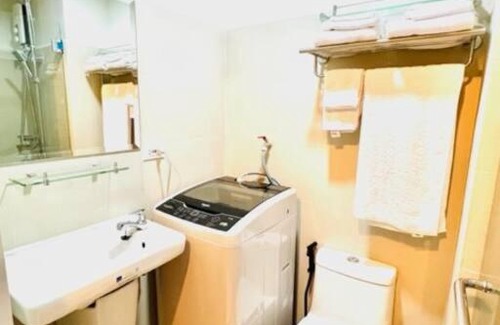 Baclaran Apartment | Luxurious 1 BR Condo Coast Residences by YellowBell