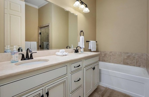 Murfreesboro Condo | Luxurious 2BR 2Bath Condo 30mins from Nashville