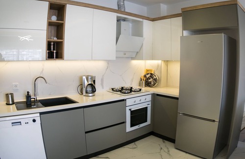 Kusadasi Condo | Luxurious 2BR! Netflix & kitchen - 5 min from the beach
