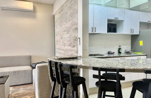 Zona Hotelera Villa | "Luxurious 2BR Oceanside Villa: Private Pool & Jet Ski Access, King Beds!"n