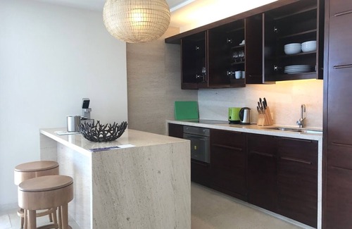 Ngu Hanh Son Apartment | Luxurious 2BRS Apartment *oceanview* HYATT REGENCY, private beach, swimming pool