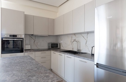 Glyfada Apartment | Luxurious 3-Bedroom Seaside Retreat | Fully Renovated April 2025
