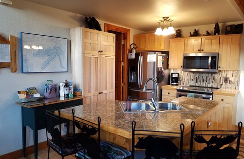 Frisco House | Luxurious 3BR/3BA, Amazing Views and Private Hot Tub
