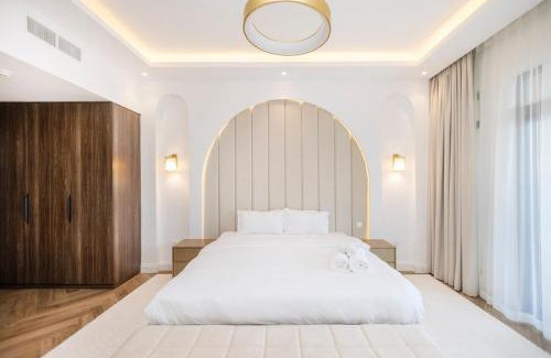 Umm Suqeim 3 Apartment | Luxurious 3BR APT Offering Full Burj AlArab Views