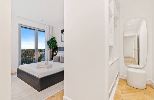 Gasperich Apartment | Luxurious 3BR Apt with Jacuzzi in Central Lux