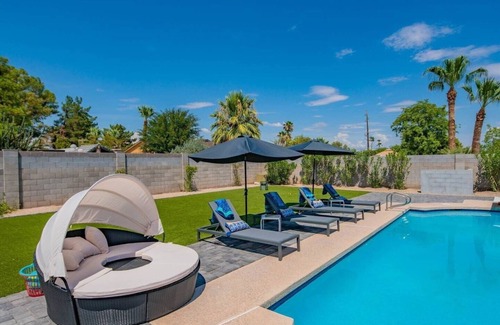 Rancho Saguaro House | Luxurious 4 Bedroom with Resort-Like Pool Area & Many Outdoor Activities! by RedAwning