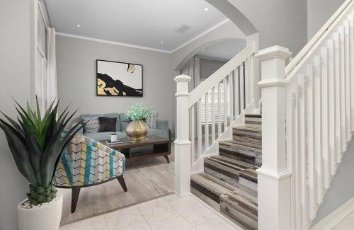 West Haven House | Luxurious 4 Bedroom Home with Pool near Disney