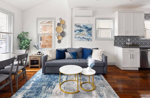 Queens Apartment | Luxurious 6 Bedroom Townhouse NYC