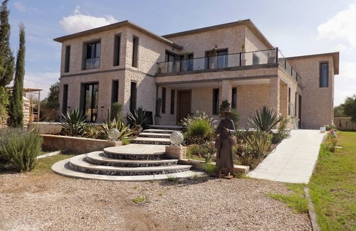 Ounagha Villa | Luxurious air-conditioned villa with private pool