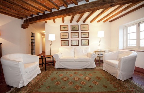 Rocca Grimalda Apartment | Luxurious Apartment in Rocca Grimalda with Garden