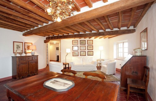 Rocca Grimalda Apartment | Luxurious Apartment in Rocca Grimalda with Garden