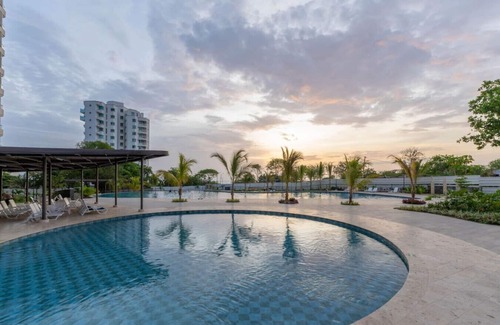Papare Apartment | Luxurious apartment with private balcony-pool and beach