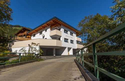Fuegenberg Apartment | Luxurious Apartment in F genberg with Sauna