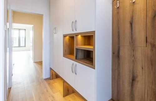 Smichov Apartment | Luxurious Apartment Near the Center - Entire Unit