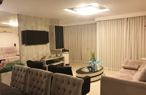 Sao Vicente de Paula Apartment | Luxurious and spacious apartment in front of Praia do Forte - Cabo Frio - RJ