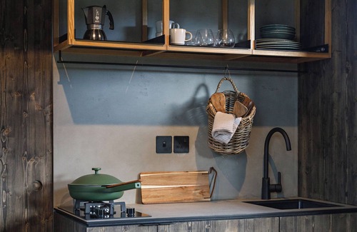 Fakenham Cabin | Luxurious Cabin at Thursford Castle, immersed in North Norfolk countryside.