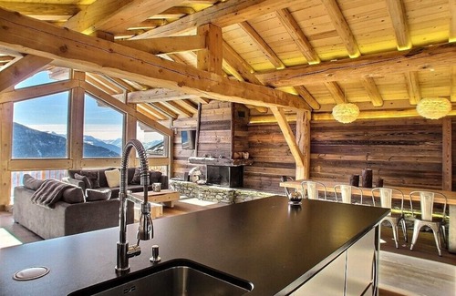 La Rosiere Ski Chalet | luxurious chalet located in the old village of La Rosière 1850 station